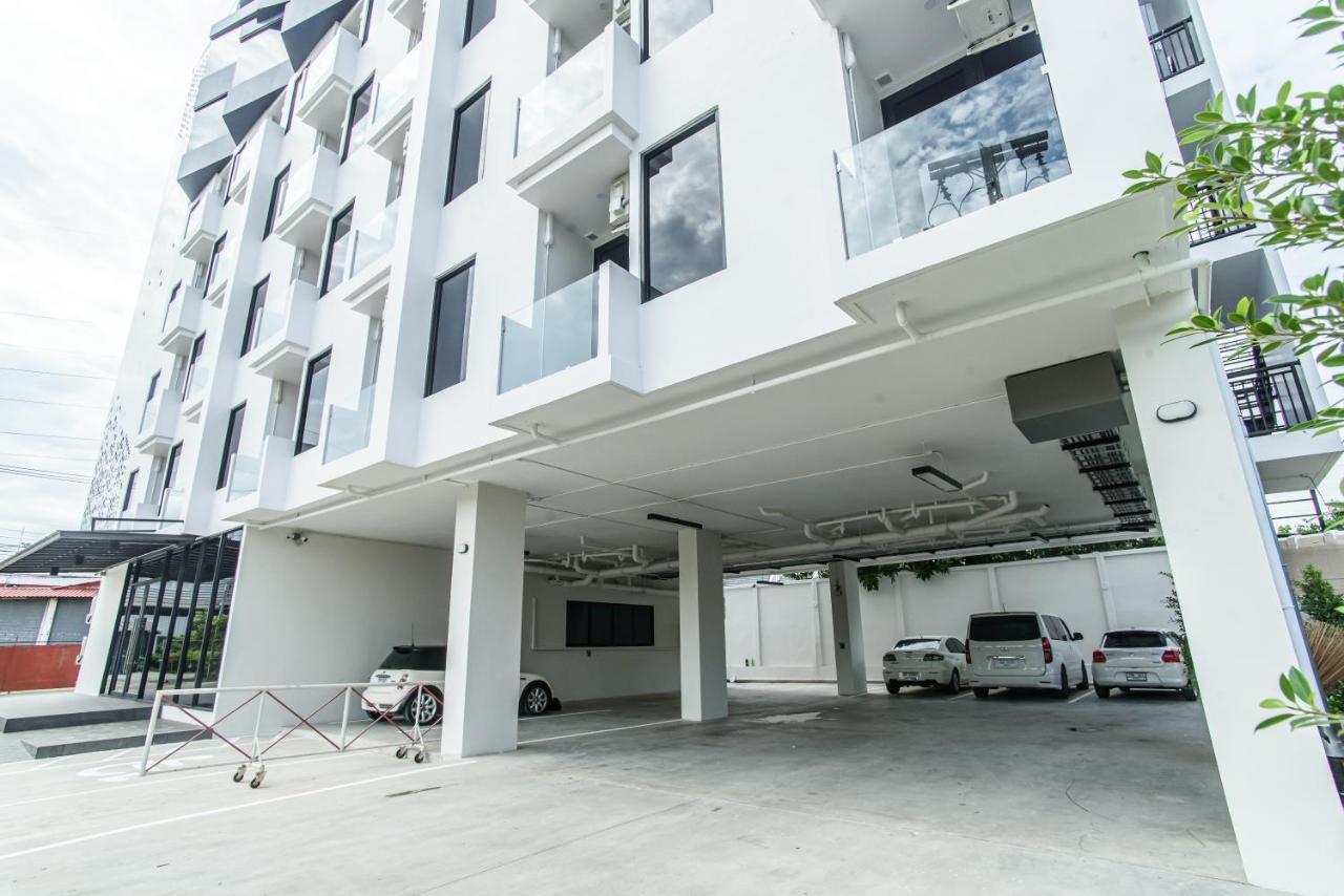 Sr Grand Hotel Chiangmai — Photos 2